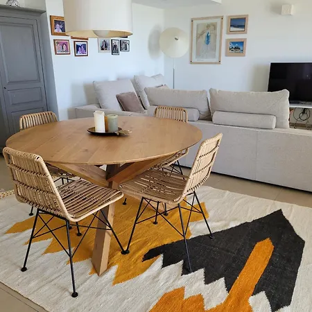 Duplex T3 Avec Terrasse Et Garage Ferme La Ciotat